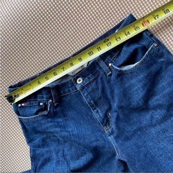 Y2K TOMMY HILFIGER boyfriend fit jeans. Size 10 - Picture 5 of 11
